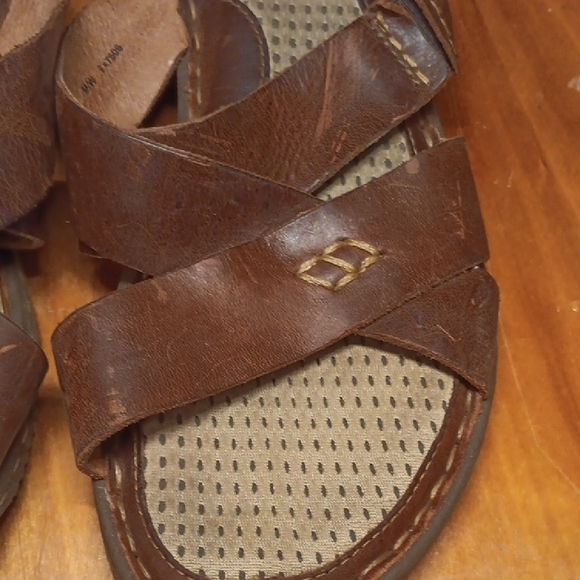 Born Brown Leather Sandals women's size 9 - Picture 3 of 9